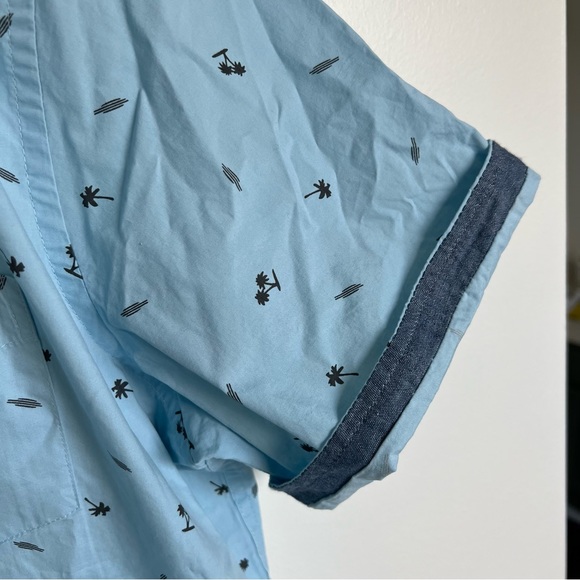 Weatherproof Button Down Shirt 🌴 - Picture 4 of 6